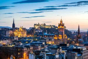 riwc-2016-stock-edinburgh-skyline_0.jpg